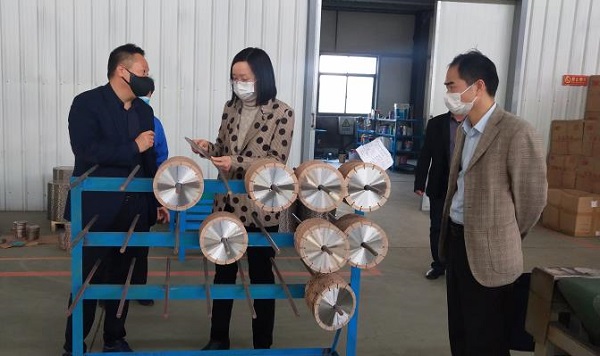 鄂州市市委常委、統戰部部長(cháng)鄒霞 蒞臨湖北昌利公司調研